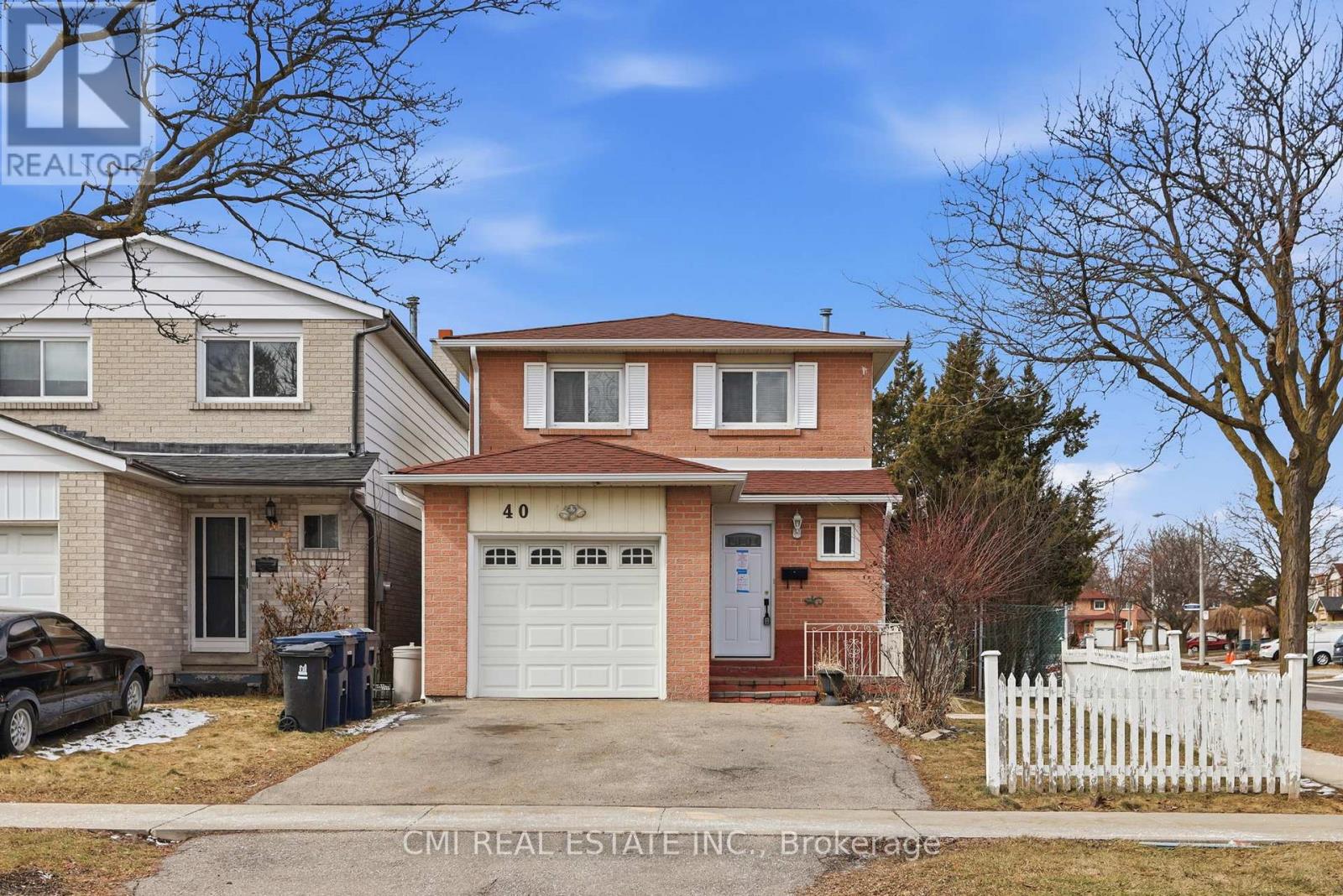 40 Glen Hollow Avenue, Toronto, Ontario  M9W 6C6 - Photo 2 - W12928308