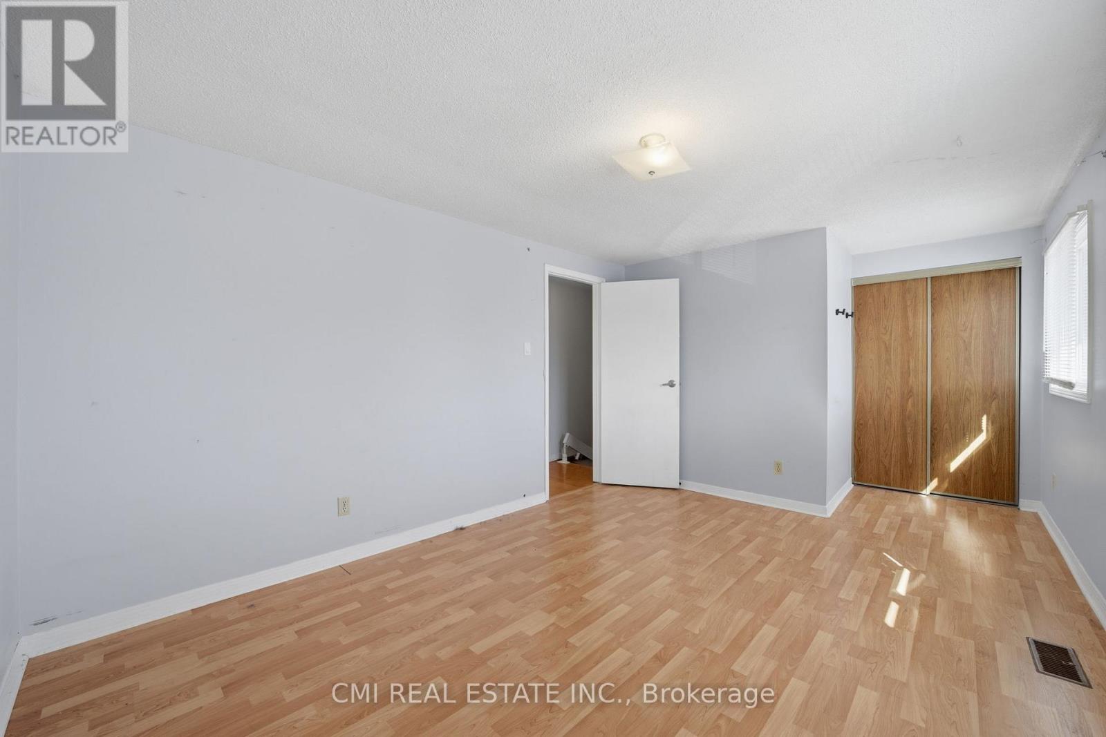 40 Glen Hollow Avenue, Toronto, Ontario  M9W 6C6 - Photo 21 - W12928308