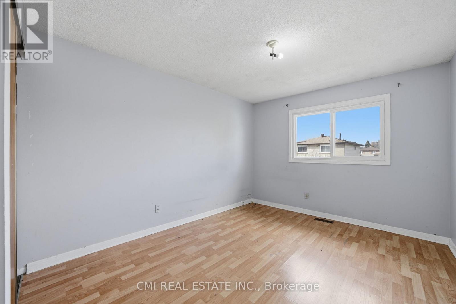 40 Glen Hollow Avenue, Toronto, Ontario  M9W 6C6 - Photo 24 - W12928308