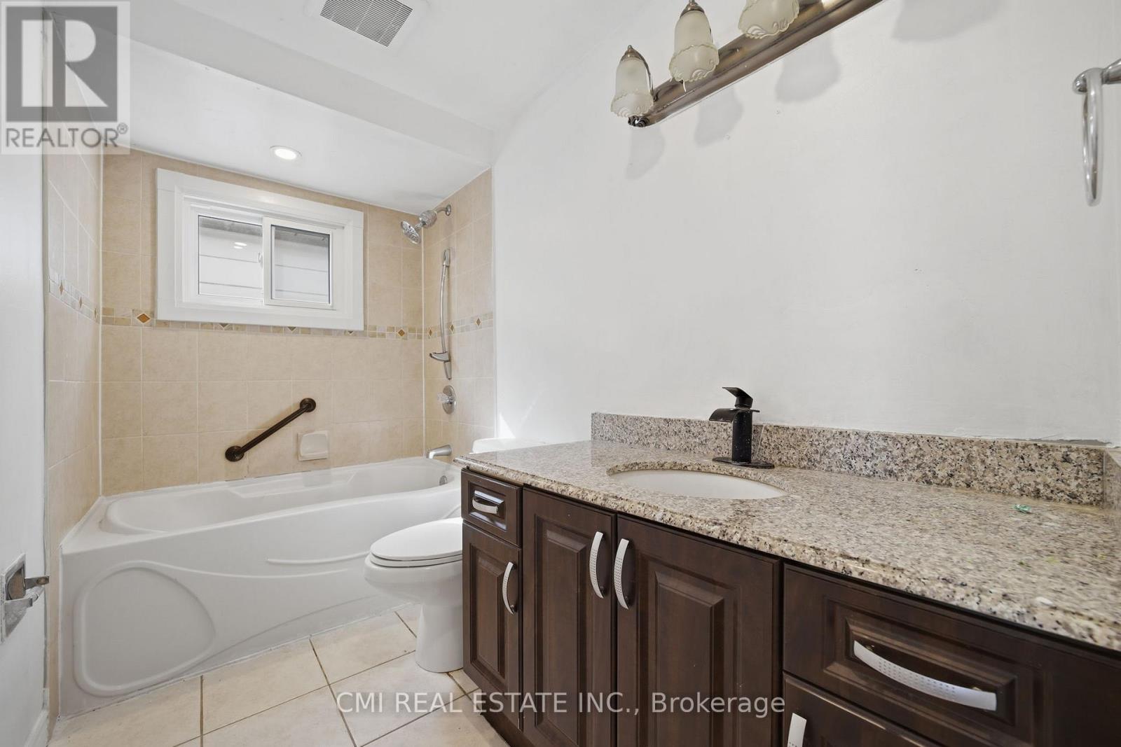 40 Glen Hollow Avenue, Toronto, Ontario  M9W 6C6 - Photo 28 - W12928308