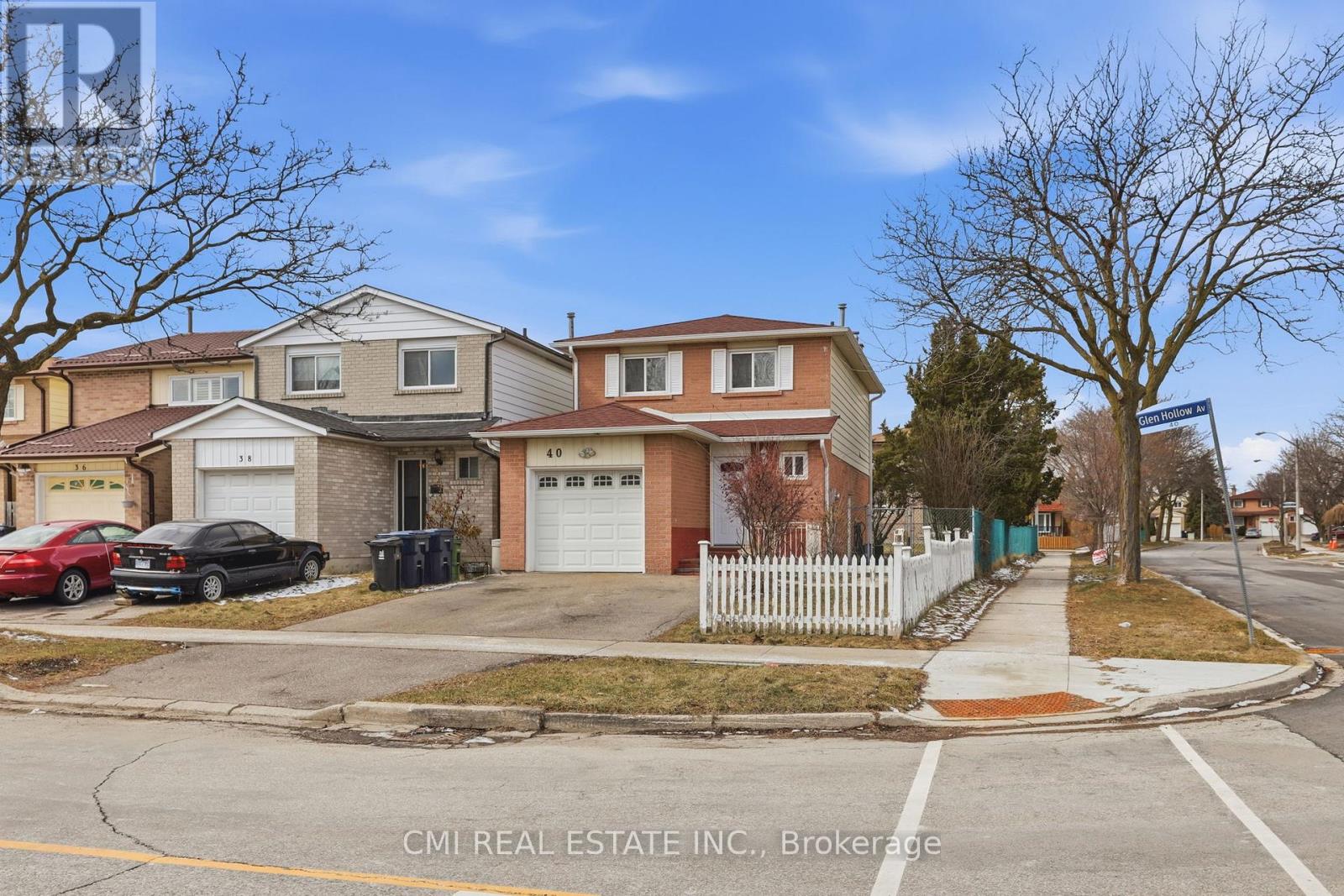 40 Glen Hollow Avenue, Toronto, Ontario  M9W 6C6 - Photo 3 - W12928308