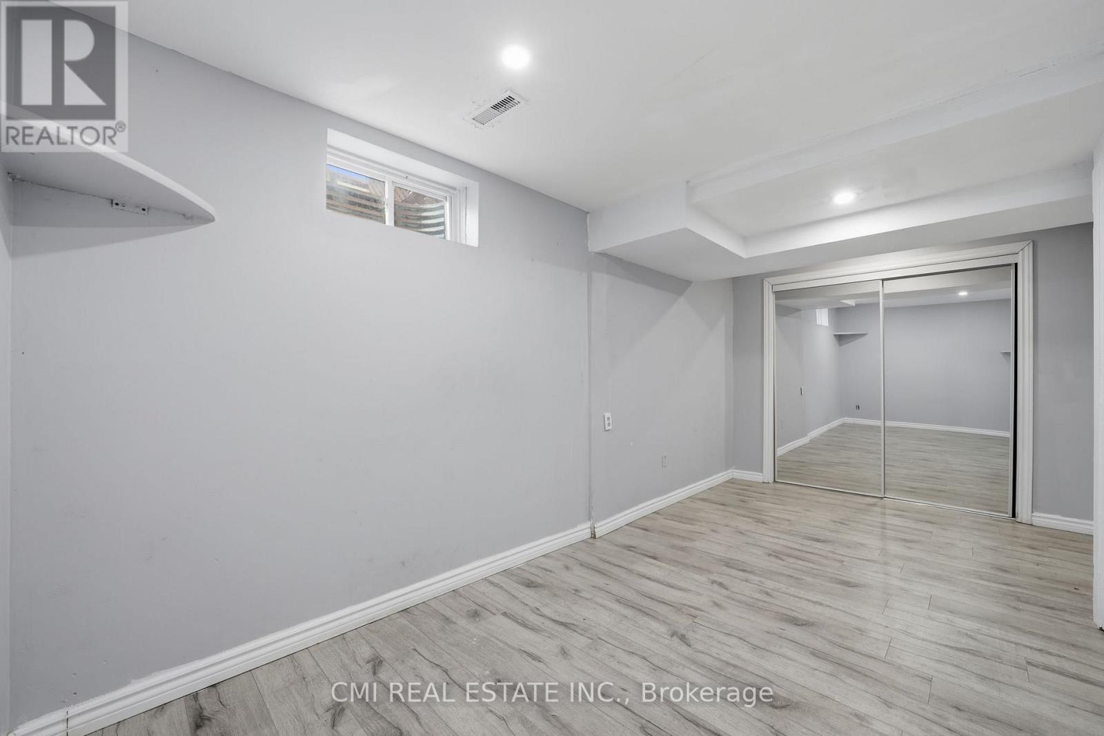 40 Glen Hollow Avenue, Toronto, Ontario  M9W 6C6 - Photo 33 - W12928308