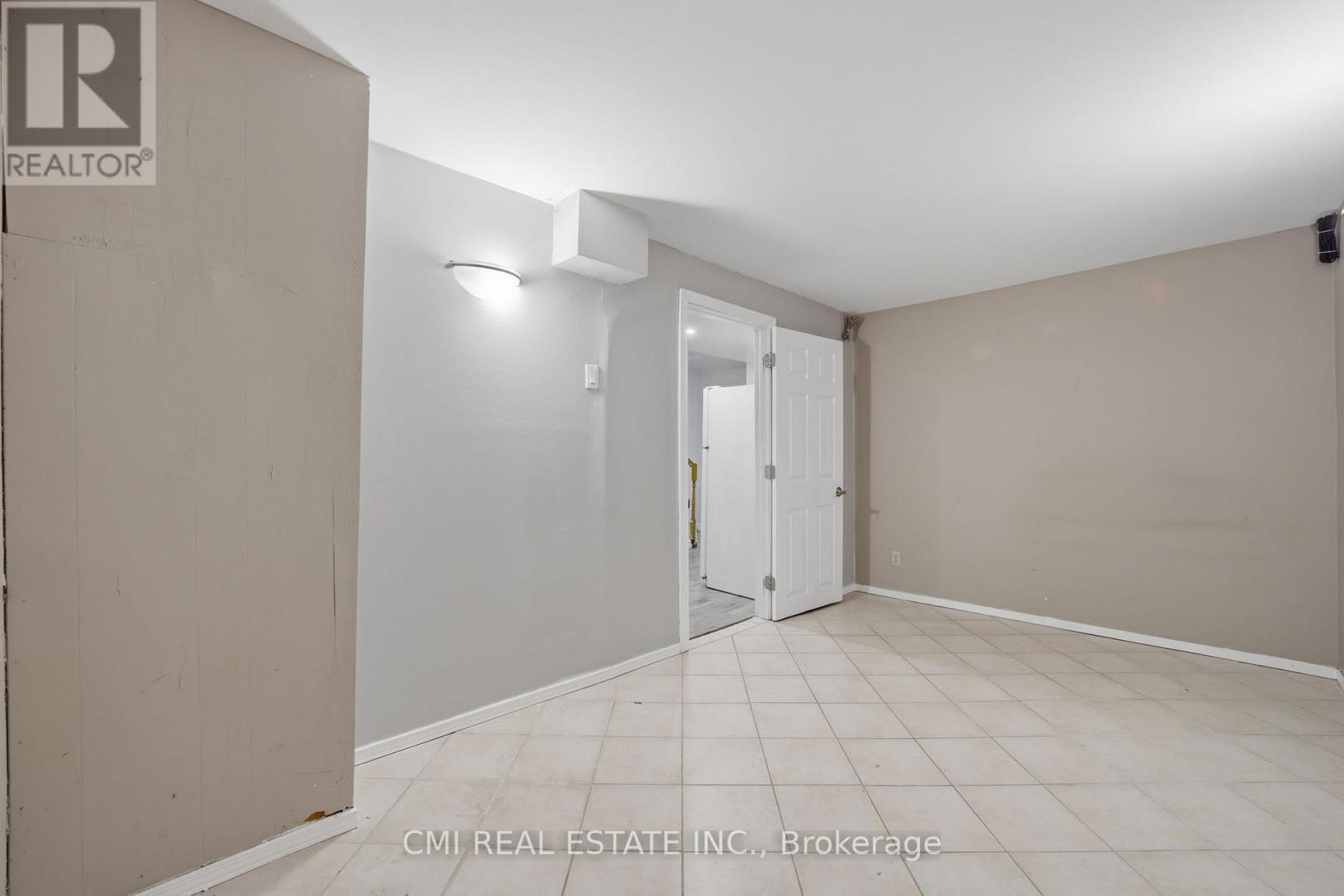 40 Glen Hollow Avenue, Toronto, Ontario  M9W 6C6 - Photo 36 - W12928308