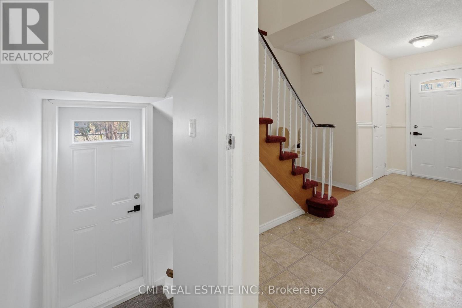 40 Glen Hollow Avenue, Toronto, Ontario  M9W 6C6 - Photo 8 - W12928308