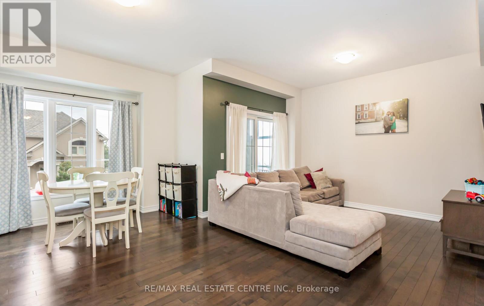 2319 Natasha Circle, Oakville, Ontario  L6M 0K9 - Photo 11 - W12928332