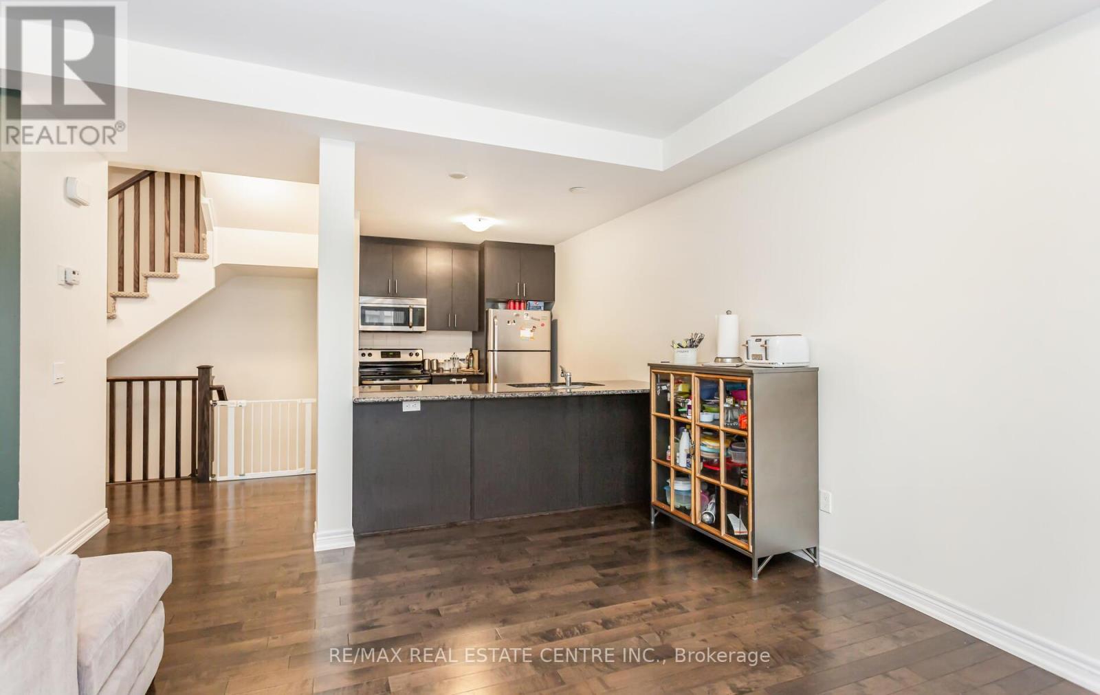 2319 Natasha Circle, Oakville, Ontario  L6M 0K9 - Photo 17 - W12928332