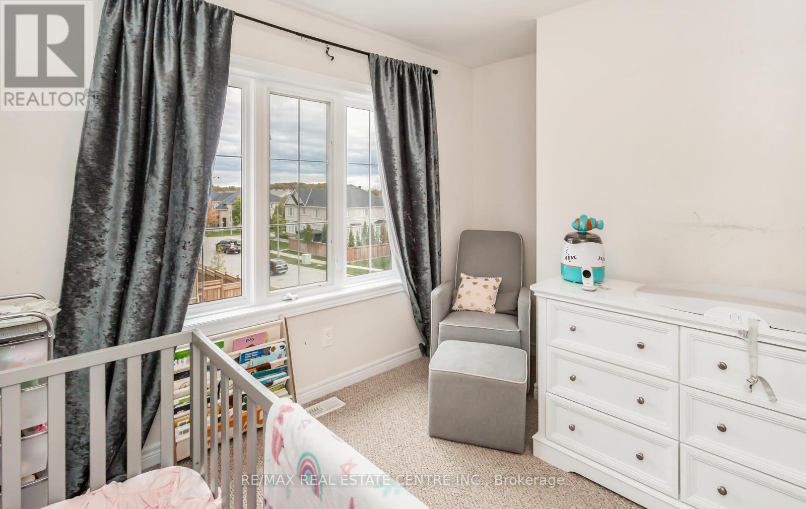 2319 Natasha Circle, Oakville, Ontario  L6M 0K9 - Photo 35 - W12928332