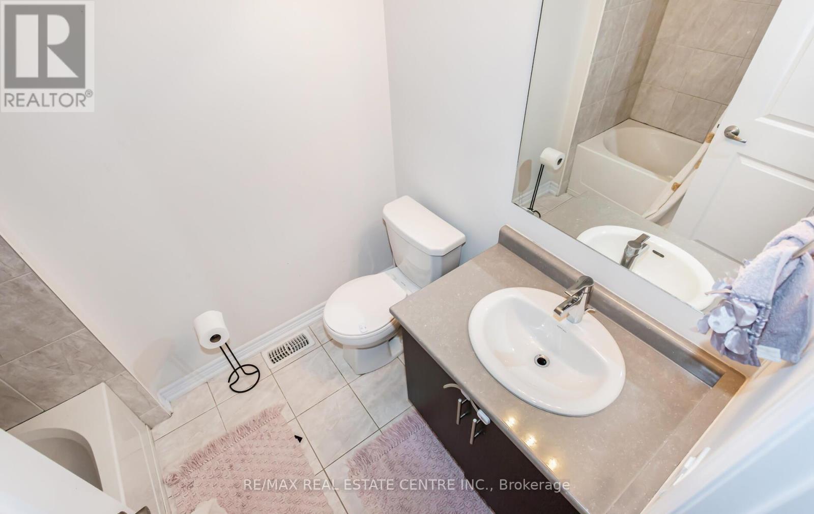 2319 Natasha Circle, Oakville, Ontario  L6M 0K9 - Photo 38 - W12928332