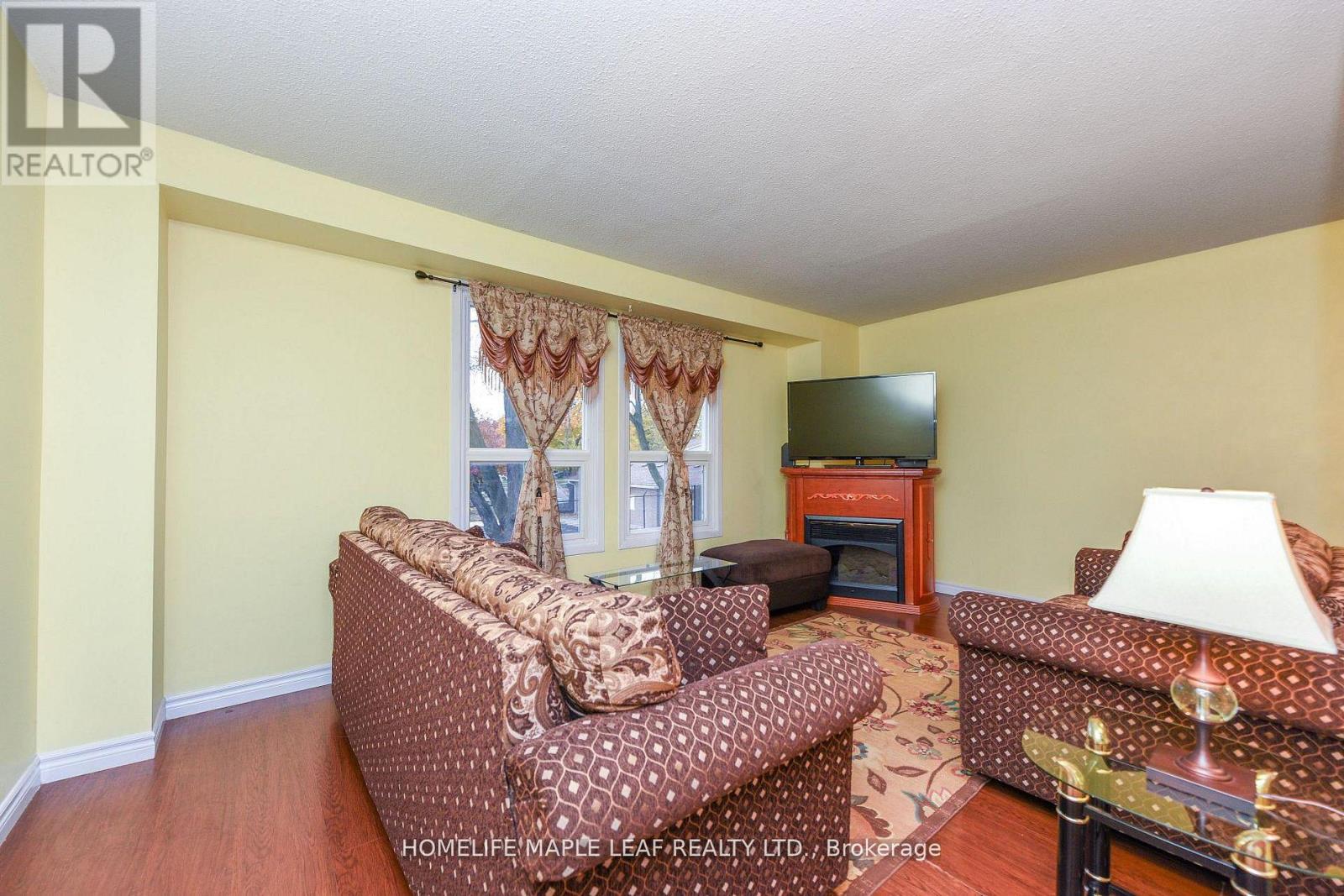 85 Enmount Drive, Brampton, Ontario  L6T 4C9 - Photo 12 - W12928346