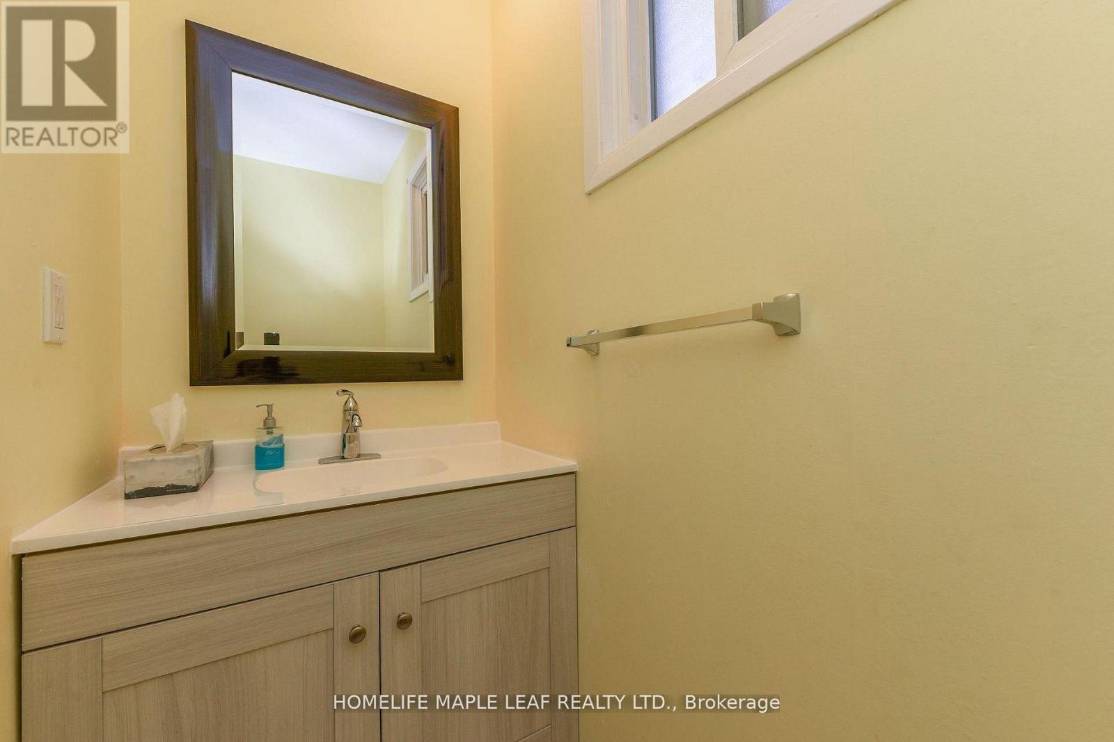 85 Enmount Drive, Brampton, Ontario  L6T 4C9 - Photo 29 - W12928346