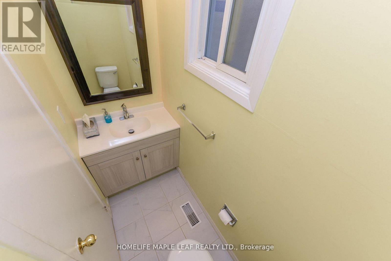 85 Enmount Drive, Brampton, Ontario  L6T 4C9 - Photo 30 - W12928346