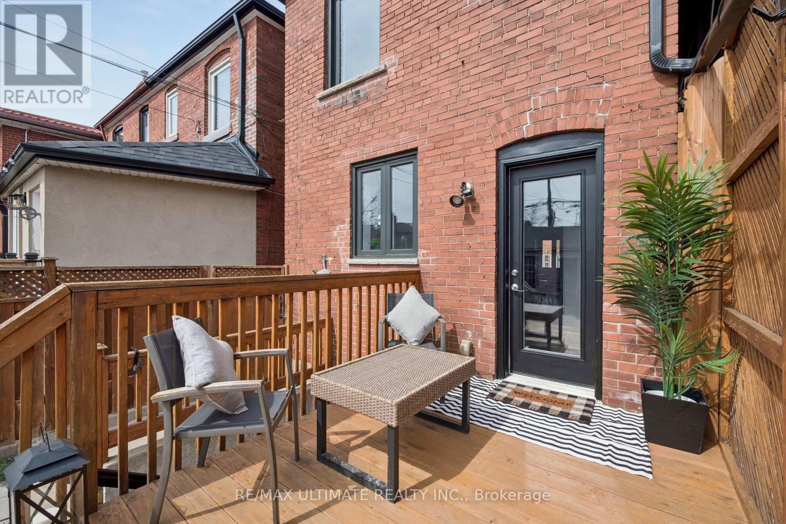 155 Morrison Avenue, Toronto, Ontario  M6E 1M6 - Photo 37 - W12928394