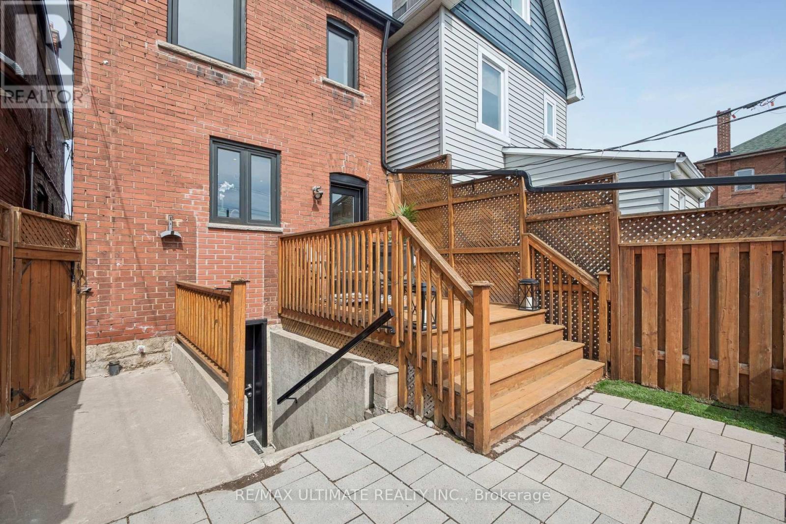 155 Morrison Avenue, Toronto, Ontario  M6E 1M6 - Photo 40 - W12928394