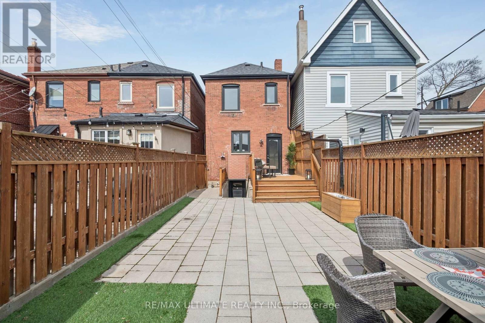 155 Morrison Avenue, Toronto, Ontario  M6E 1M6 - Photo 43 - W12928394