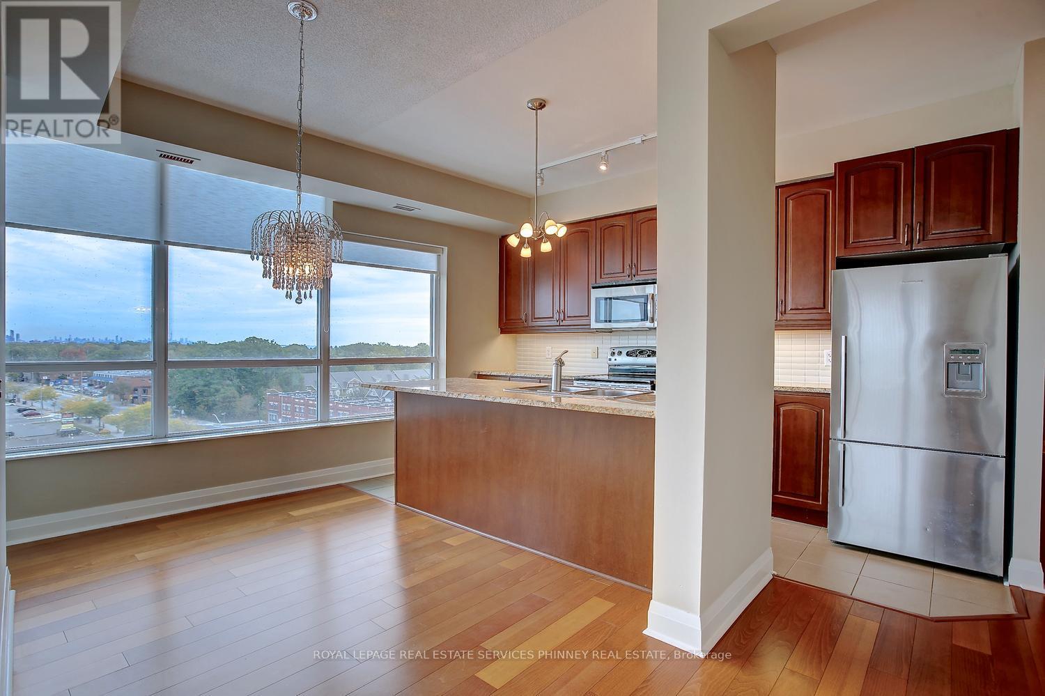 806 - 1 Hurontario Street, Mississauga, Ontario  L5G 0A3 - Photo 17 - W12928402