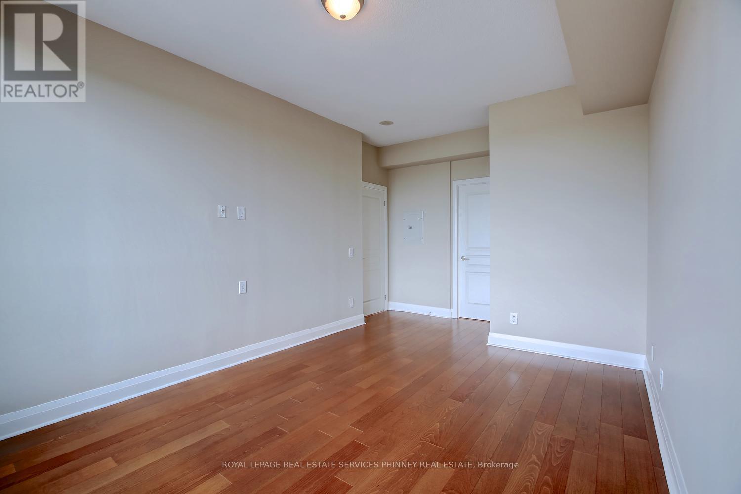 806 - 1 Hurontario Street, Mississauga, Ontario  L5G 0A3 - Photo 23 - W12928402