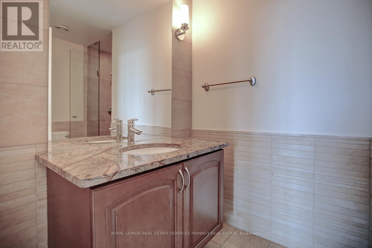 806 - 1 Hurontario Street, Mississauga, Ontario  L5G 0A3 - Photo 24 - W12928402