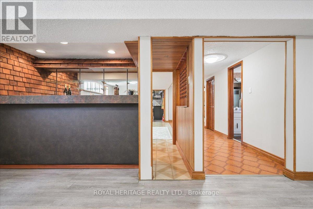 297 Driftwood Avenue, Toronto (Black Creek), Ontario  M3N 2N6 - Photo 32 - W12928440