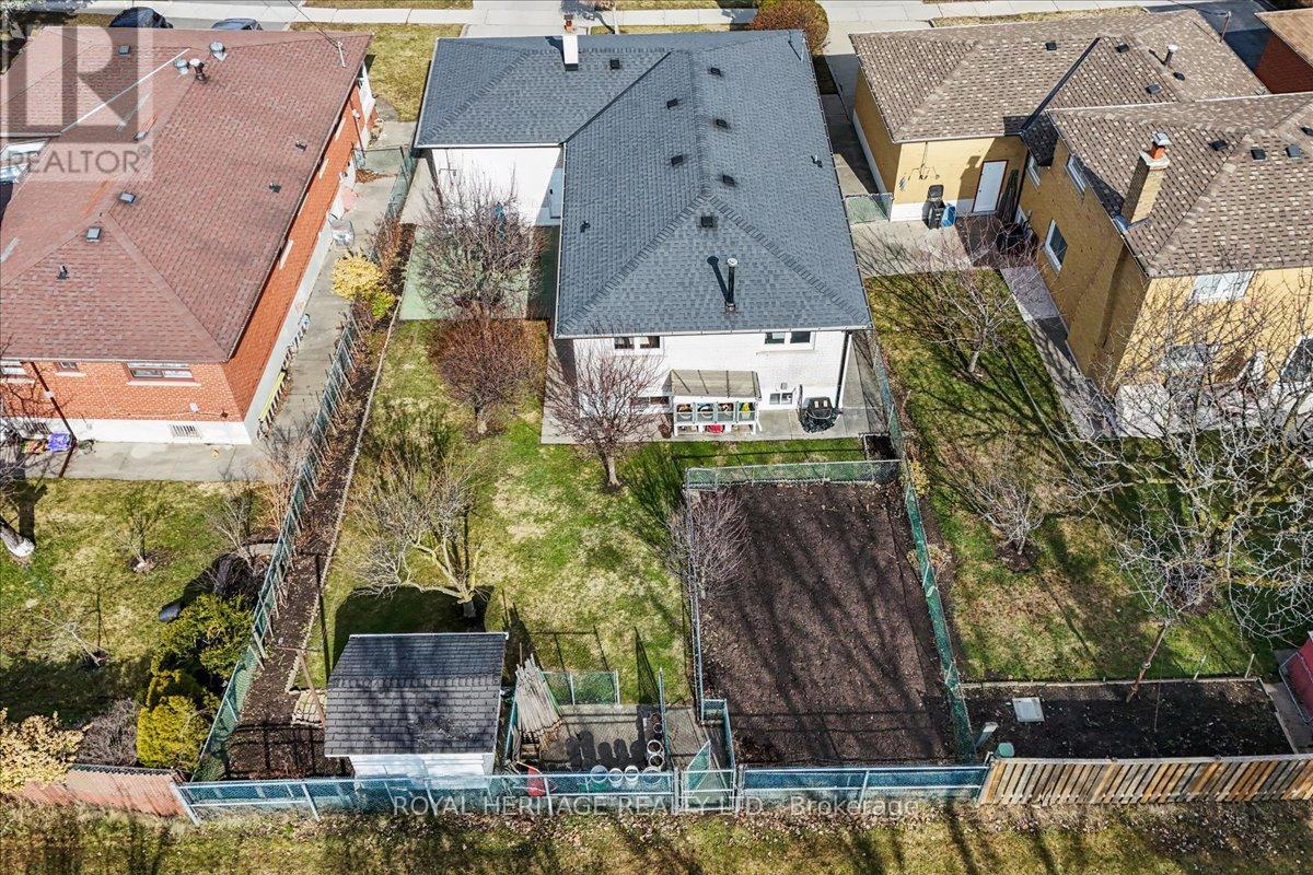 297 Driftwood Avenue, Toronto (Black Creek), Ontario  M3N 2N6 - Photo 41 - W12928440