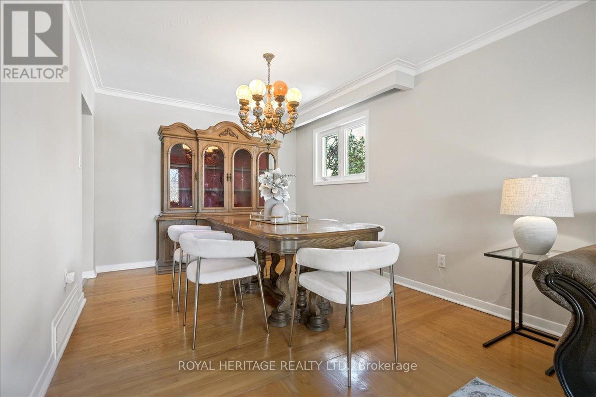 297 Driftwood Avenue, Toronto (Black Creek), Ontario  M3N 2N6 - Photo 8 - W12928440