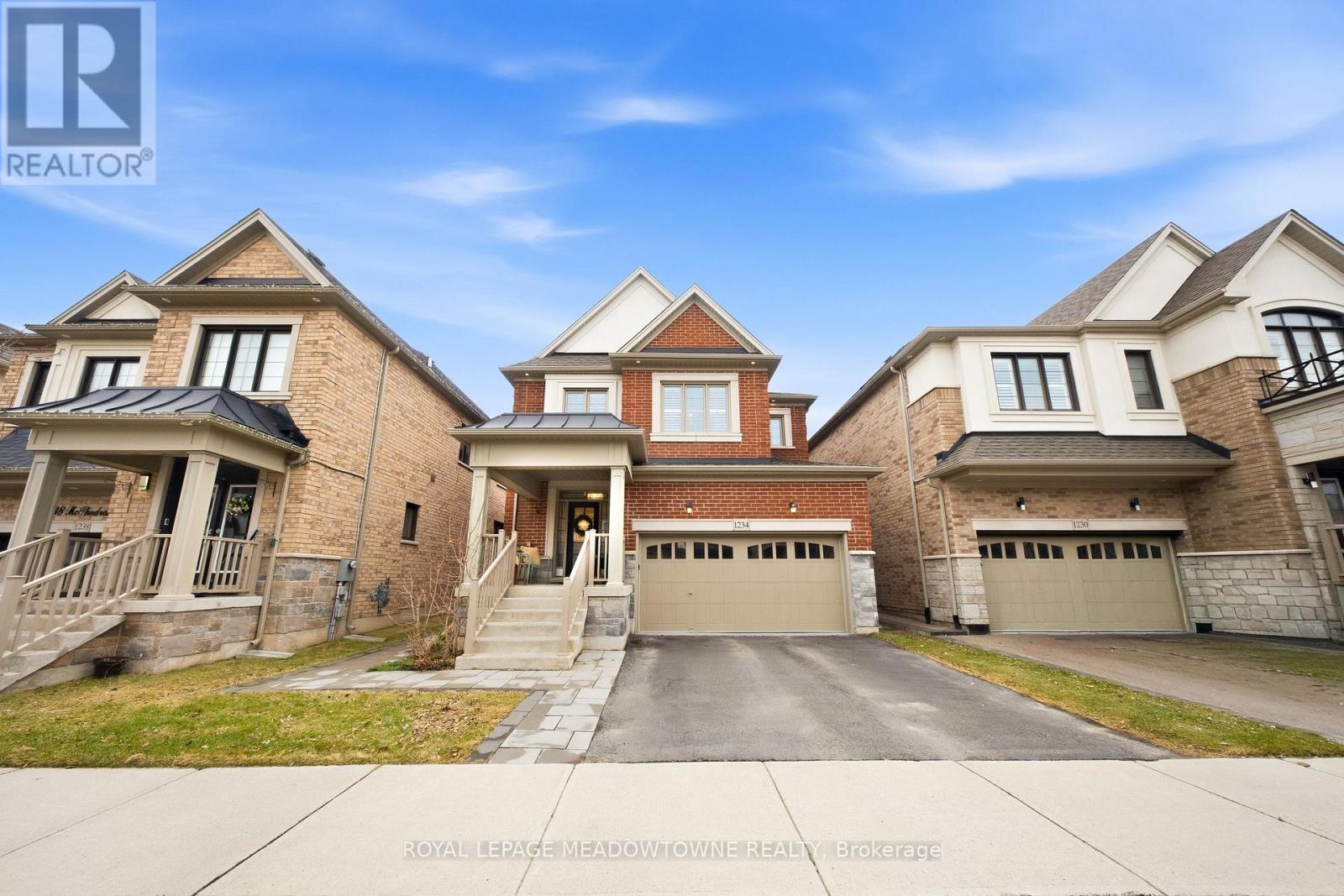 1234 Mcphedran Point, Milton (Fo Ford), Ontario  L9E 1J8 - Photo 2 - W12928454