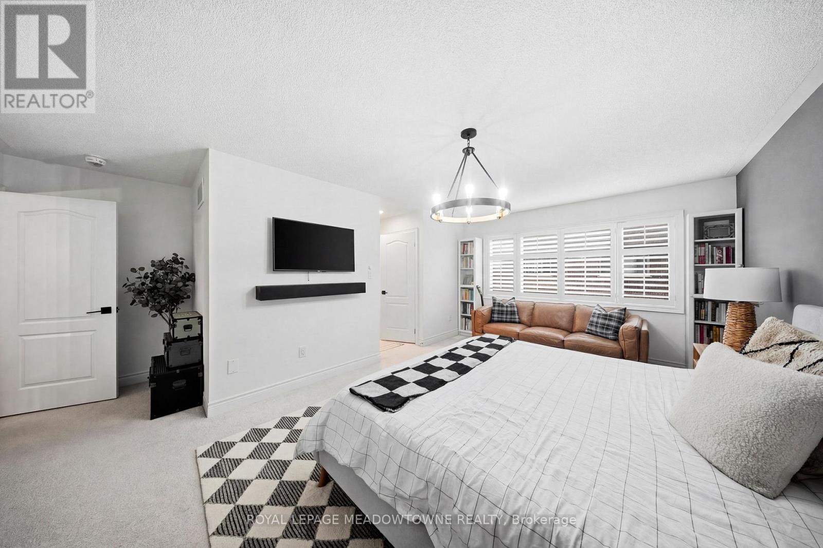 1234 Mcphedran Point, Milton (Fo Ford), Ontario  L9E 1J8 - Photo 31 - W12928454