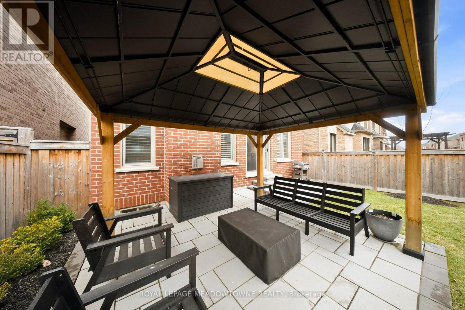 1234 Mcphedran Point, Milton (Fo Ford), Ontario  L9E 1J8 - Photo 50 - W12928454