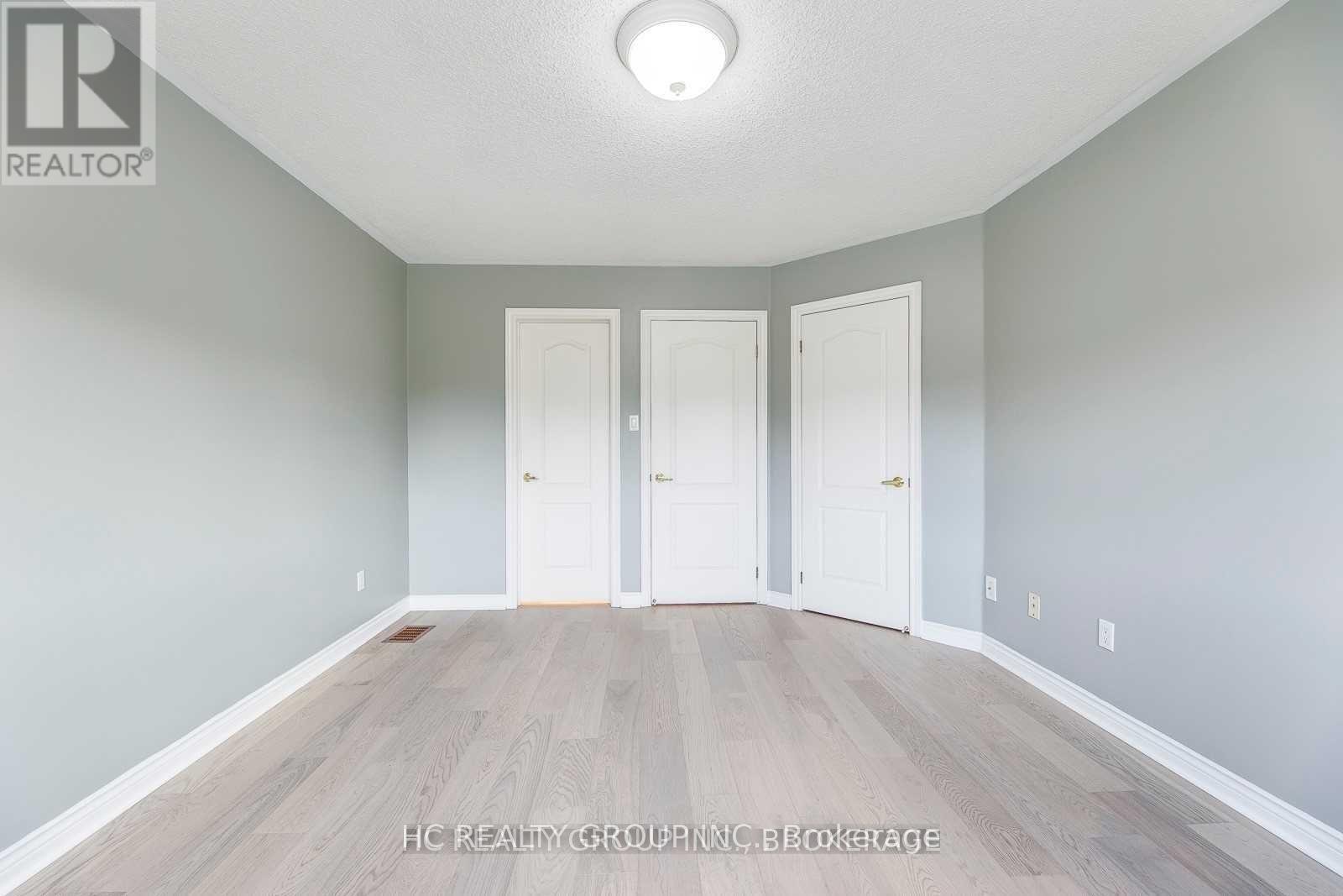 2233 Rockingham Drive, Oakville, Ontario  L6H 6E7 - Photo 26 - W12928460