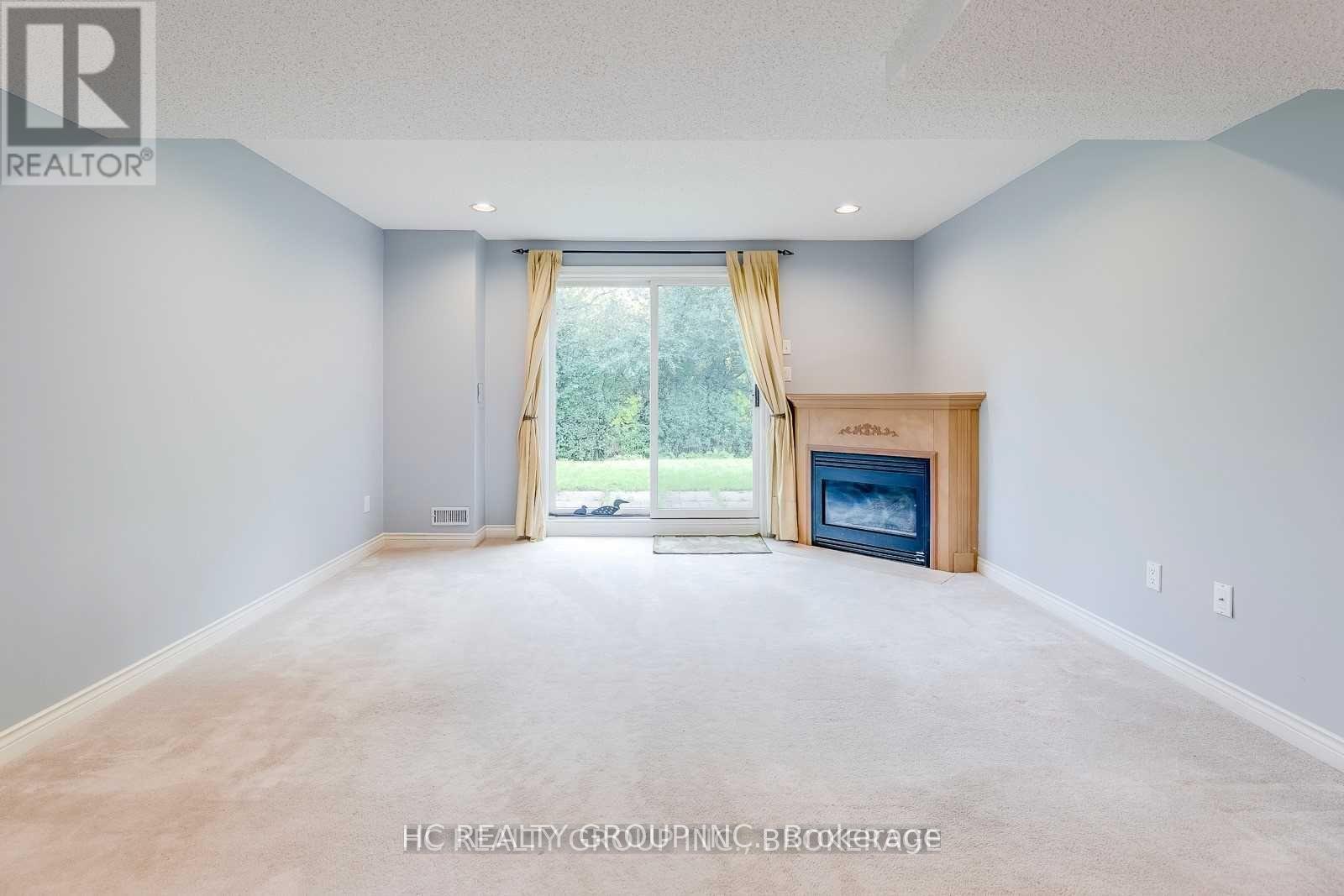 2233 Rockingham Drive, Oakville, Ontario  L6H 6E7 - Photo 32 - W12928460