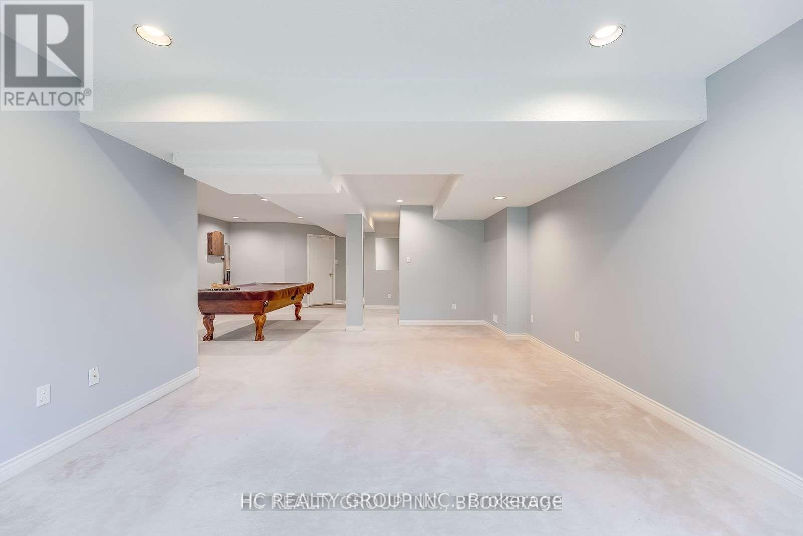 2233 Rockingham Drive, Oakville, Ontario  L6H 6E7 - Photo 33 - W12928460