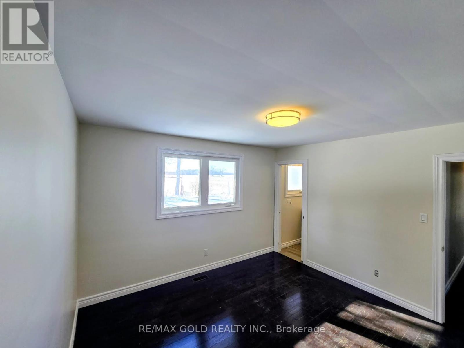 10512 Trafalgar Road, Halton Hills, Ontario  L7G 4S5 - Photo 10 - W12928468