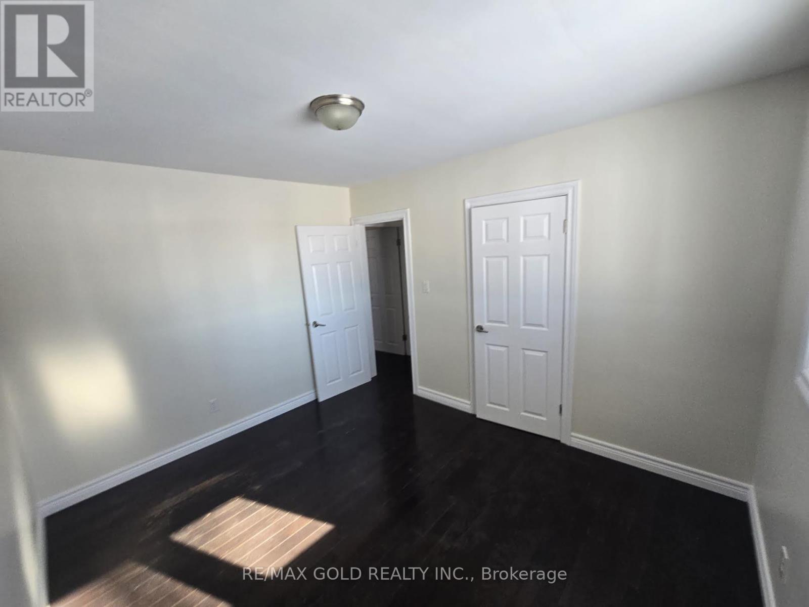 10512 Trafalgar Road, Halton Hills, Ontario  L7G 4S5 - Photo 12 - W12928468