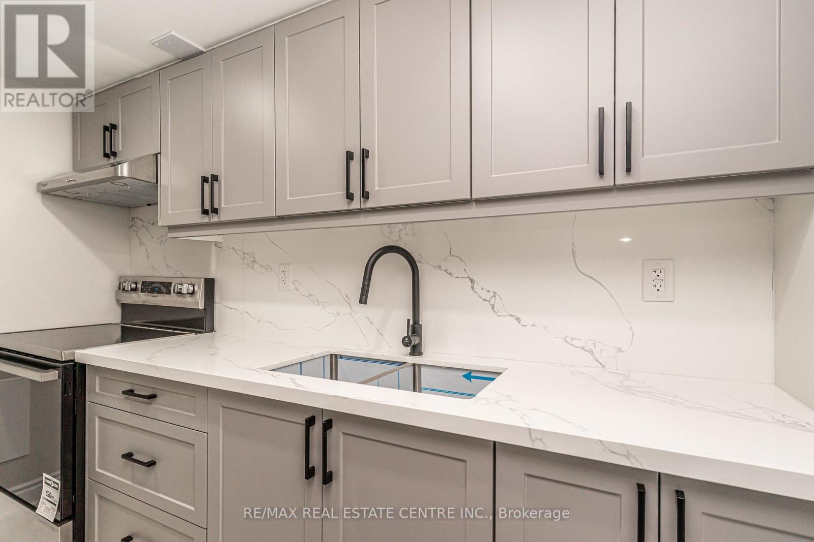 20 Hayden Court, Brampton, Ontario  L6S 1Y3 - Photo 31 - W12928470