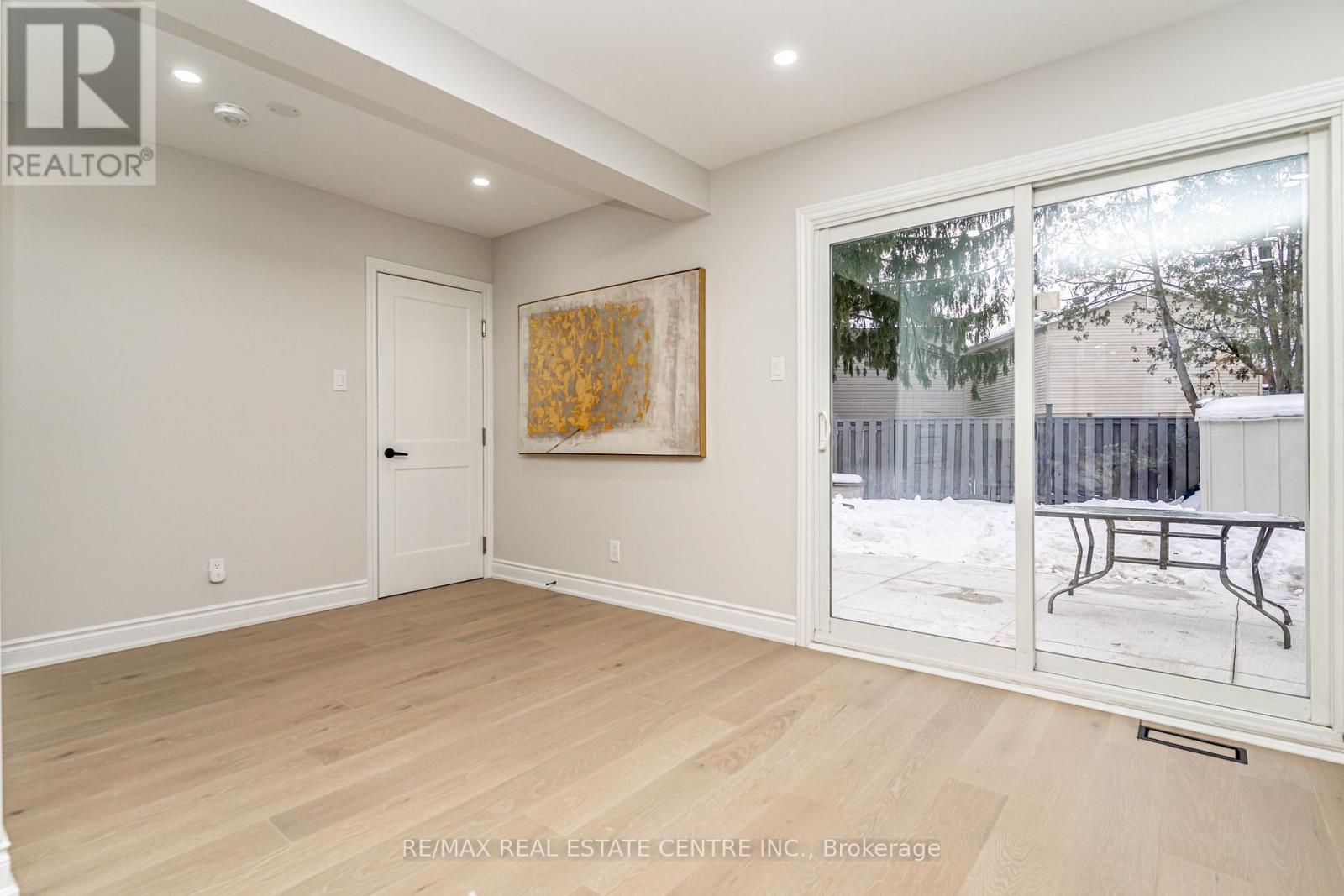 20 Hayden Court, Brampton, Ontario  L6S 1Y3 - Photo 9 - W12928470