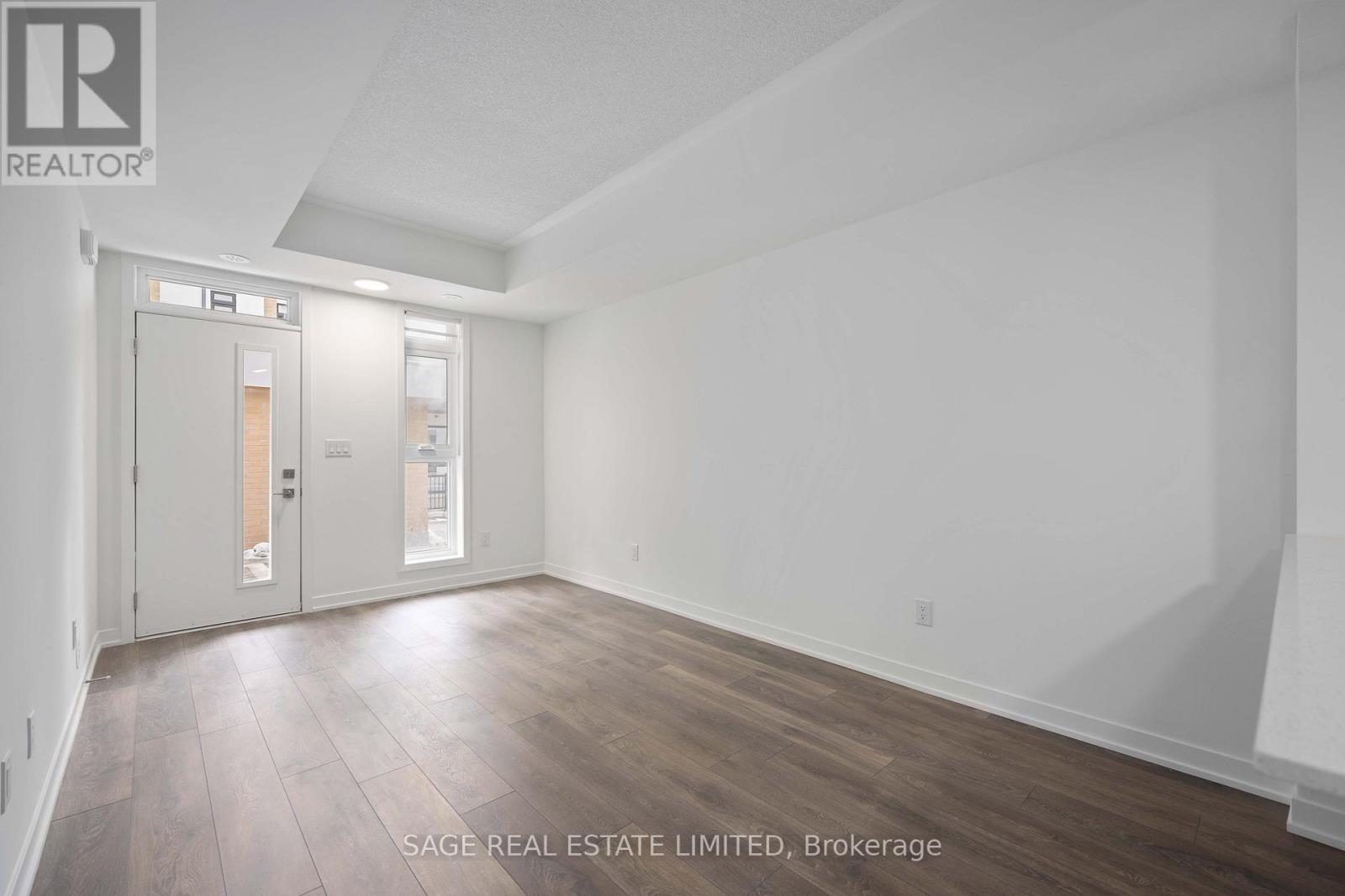 111 - 145 Canon Jackson Drive, Toronto, Ontario  M6M 0E1 - Photo 8 - W12928486