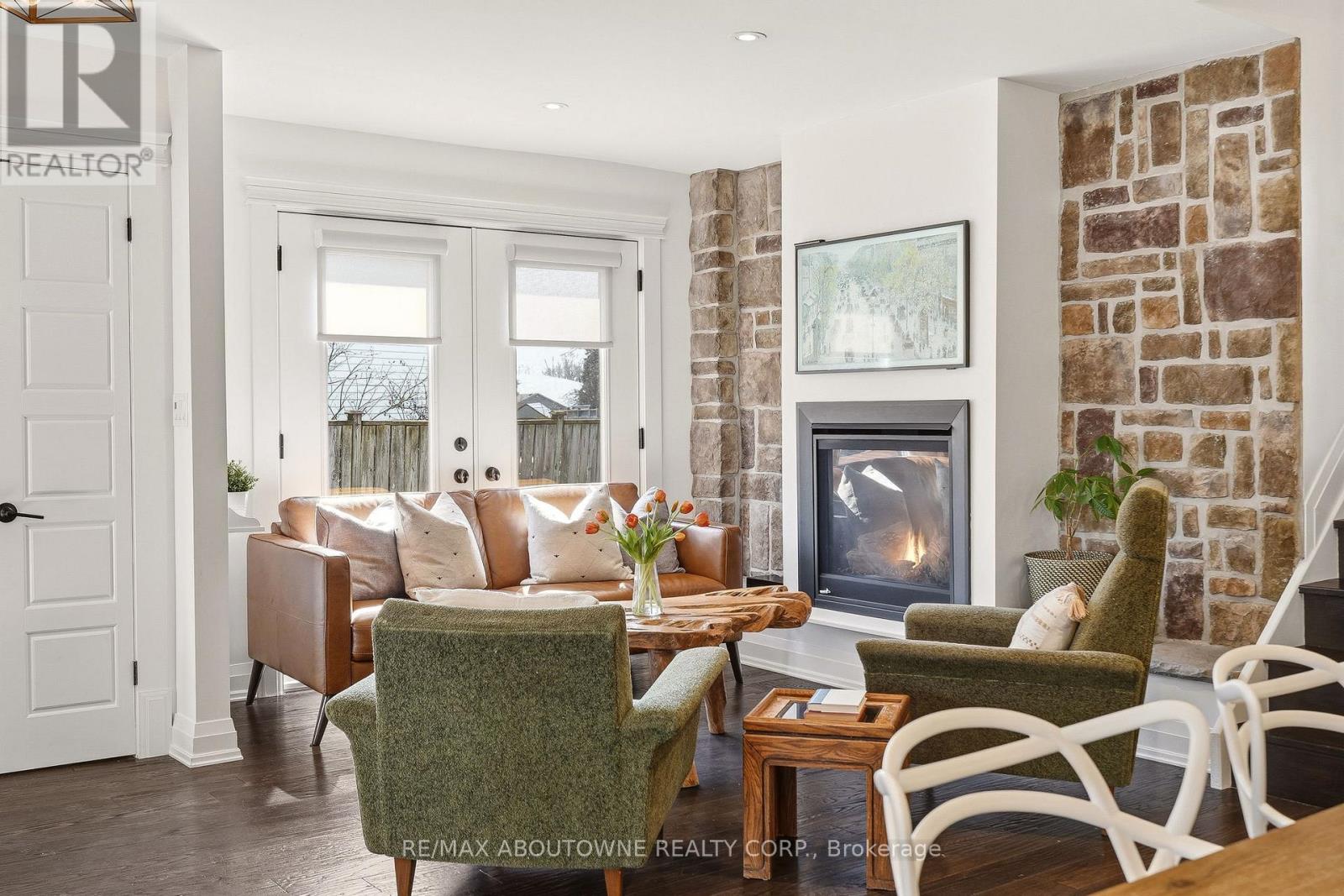 616 Kilbirnie Place, Burlington, Ontario  L7L 2M4 - Photo 17 - W12928504