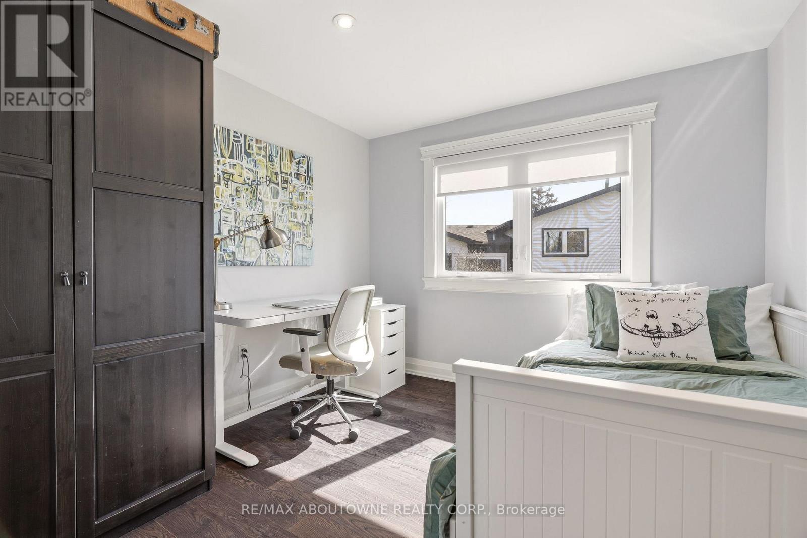 616 Kilbirnie Place, Burlington, Ontario  L7L 2M4 - Photo 21 - W12928504