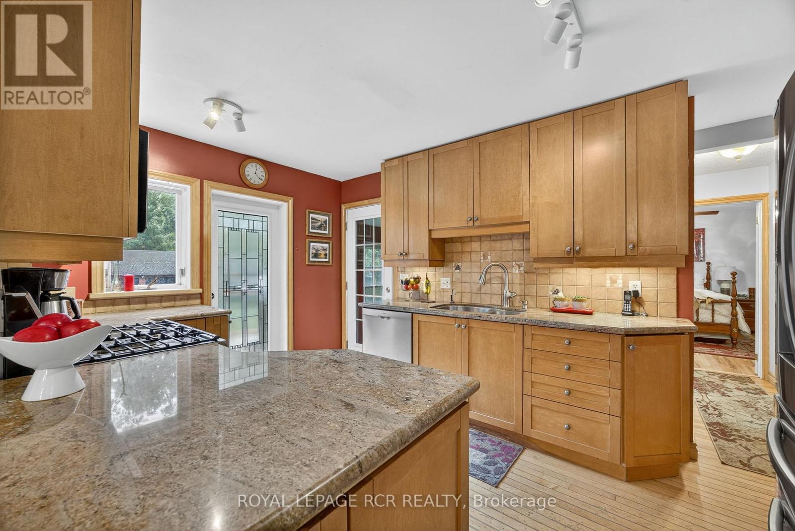 88 Walker Road W, Caledon, Ontario  L7C 0G8 - Photo 11 - W12928512
