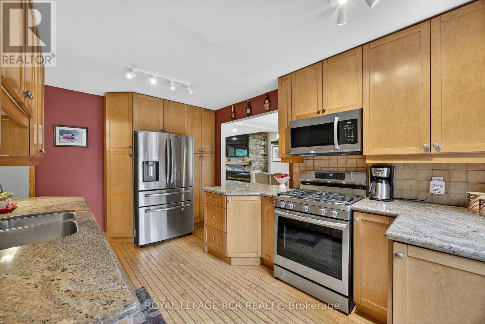 88 Walker Road W, Caledon, Ontario  L7C 0G8 - Photo 12 - W12928512