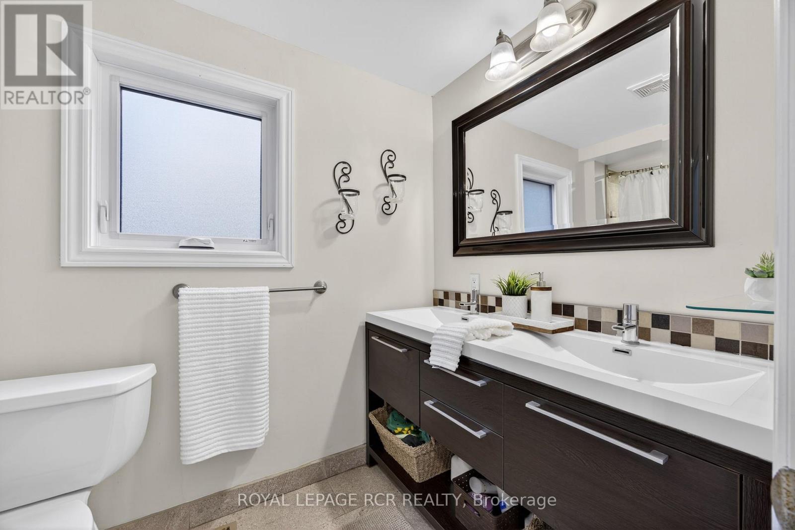 88 Walker Road W, Caledon, Ontario  L7C 0G8 - Photo 22 - W12928512