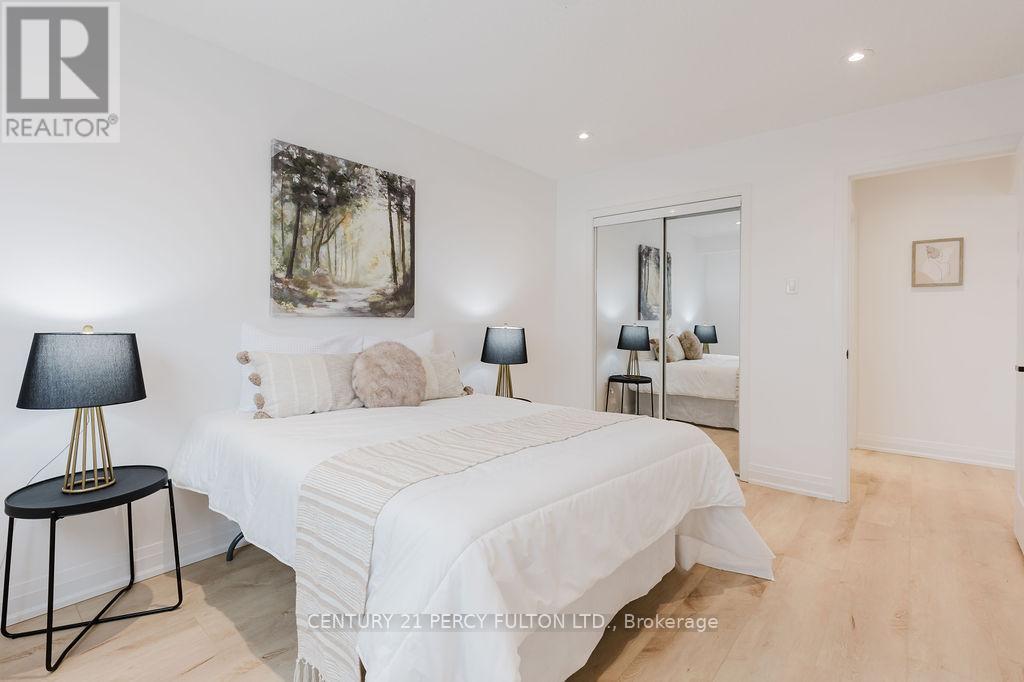 11 Bay Crest Drive, Brampton, Ontario  L6Z 1H5 - Photo 26 - W12928554