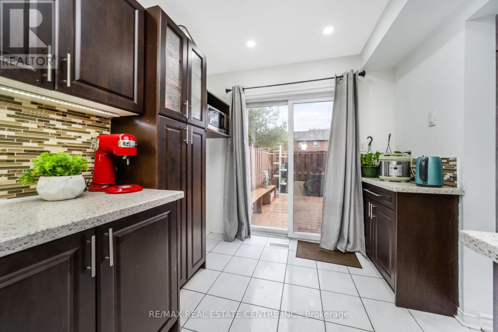 37 - 35 Malta Avenue N, Brampton, Ontario  L6Y 5B4 - Photo 15 - W12928568