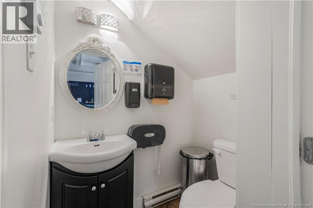 361 Queen Street, Fredericton, New Brunswick  E3B 1B1 - Photo 13 - NB135748