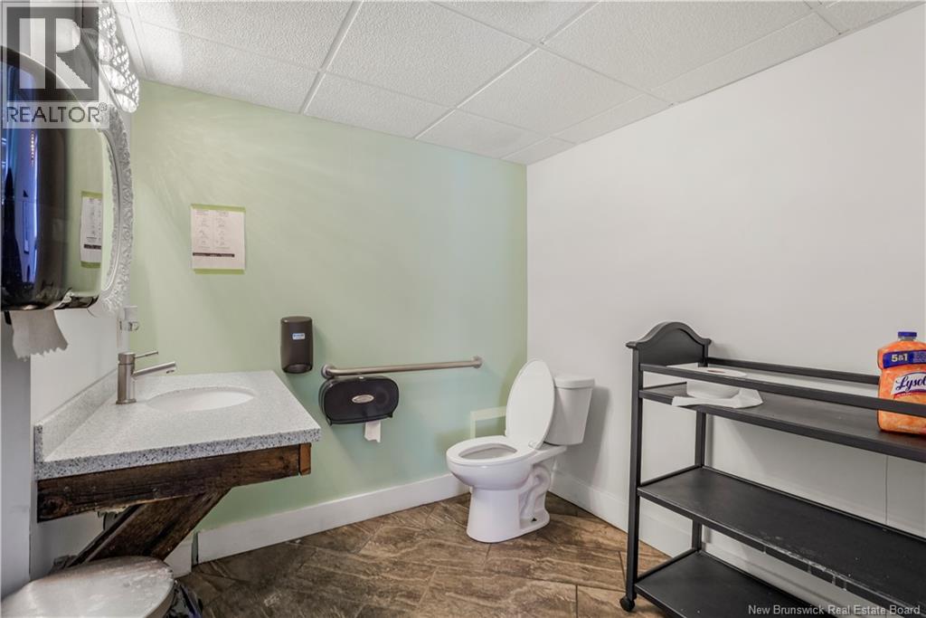 361 Queen Street, Fredericton, New Brunswick  E3B 1B1 - Photo 14 - NB135748