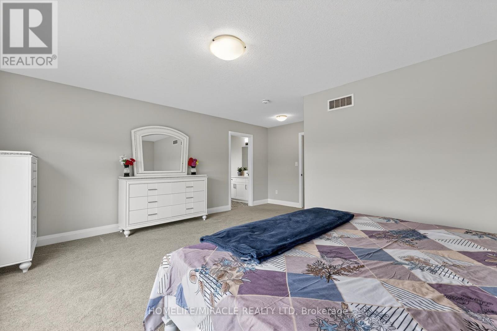 74 Cash Crescent, Ingersoll (Ingersoll - South), Ontario  L9T 0K6 - Photo 20 - X12928328