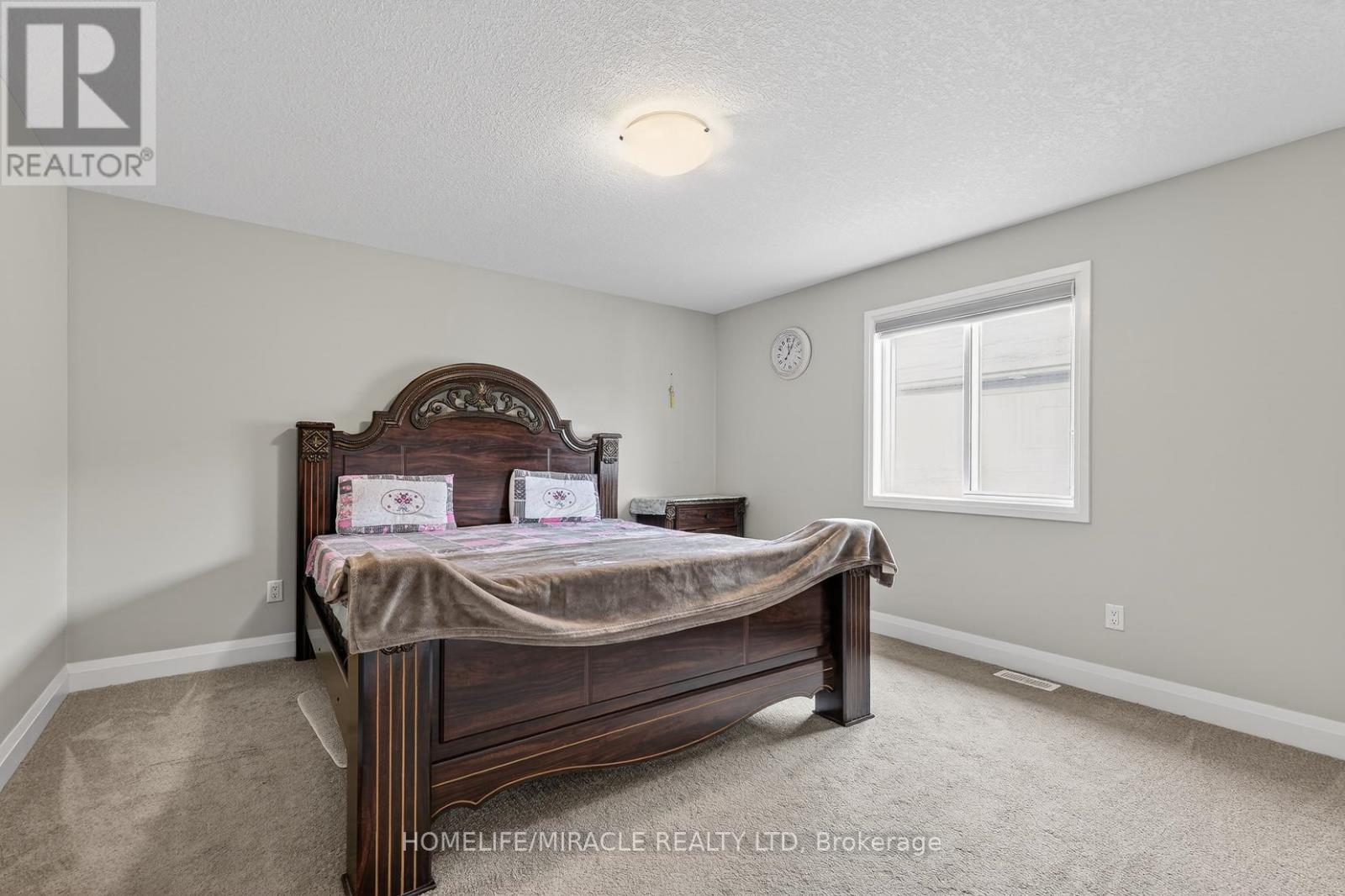 74 Cash Crescent, Ingersoll (Ingersoll - South), Ontario  L9T 0K6 - Photo 22 - X12928328