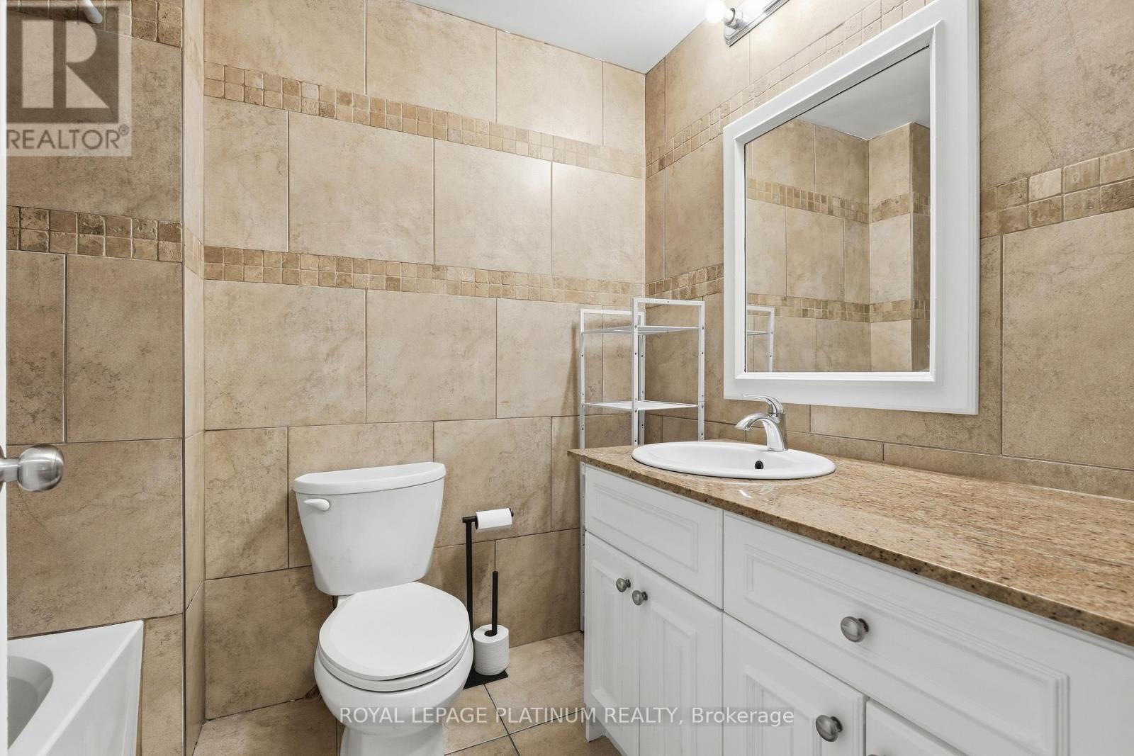 7 - 120 Sherman Avenue S, Hamilton, Ontario  L8M 2P9 - Photo 13 - X12928342