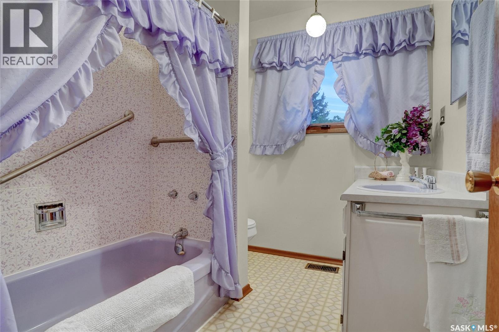 524 6th Avenue E, Assiniboia, Saskatchewan  S0H 0B0 - Photo 23 - SK019396