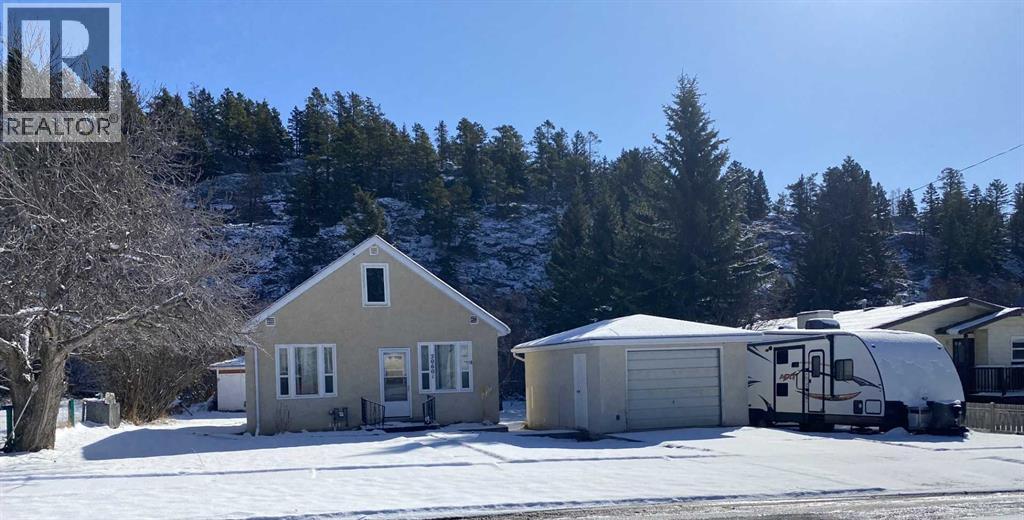 20601 25 Avenue, Bellevue, Alberta