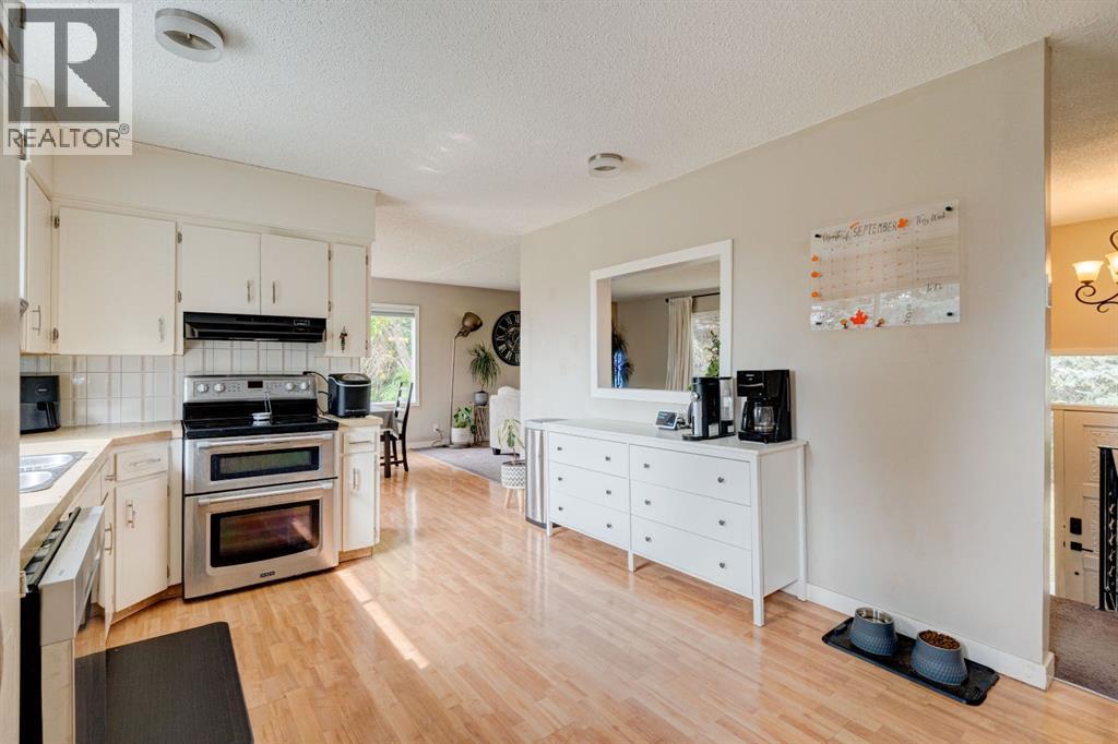 1153 East Lakeview Road, Chestermere, Alberta  T1X 1B1 - Photo 19 - A2257428